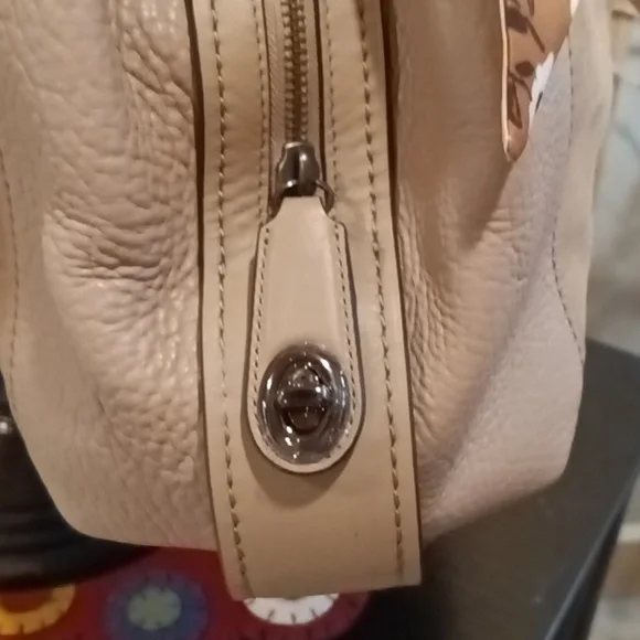 Coach Edie Shoulder Bag 42 Suede & Buffalo Embossed Leather - Picture 3 of 14